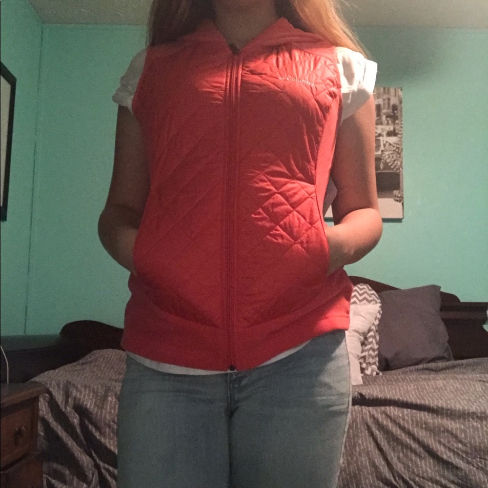 Columbia Vest